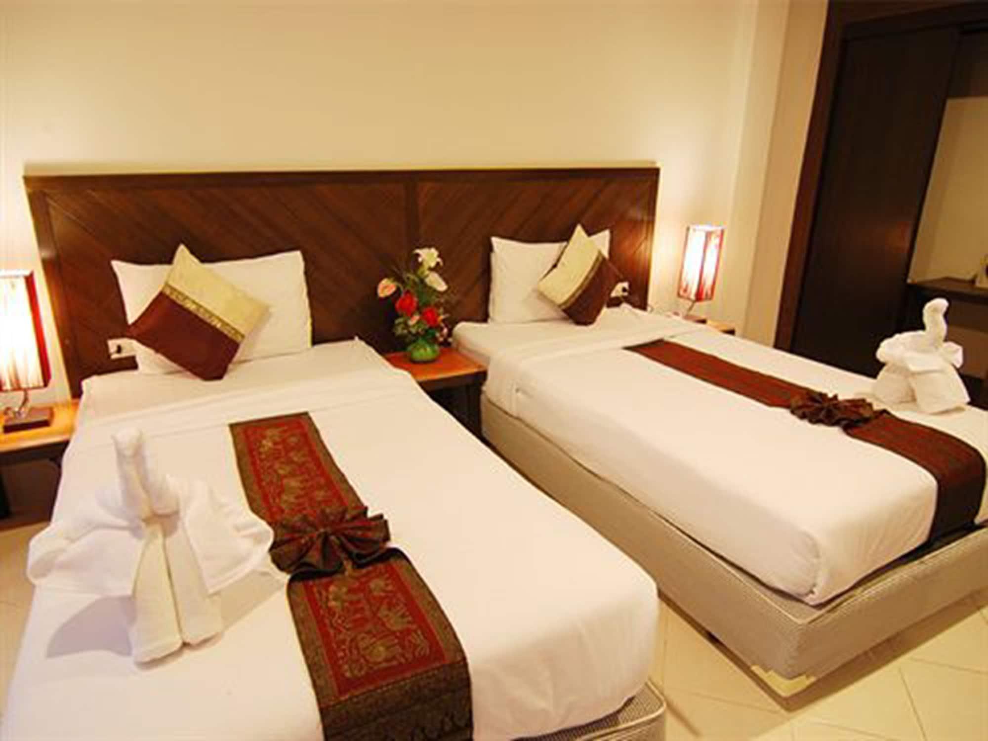 Ascot Krabi Hotel Ao Nang Екстериор снимка