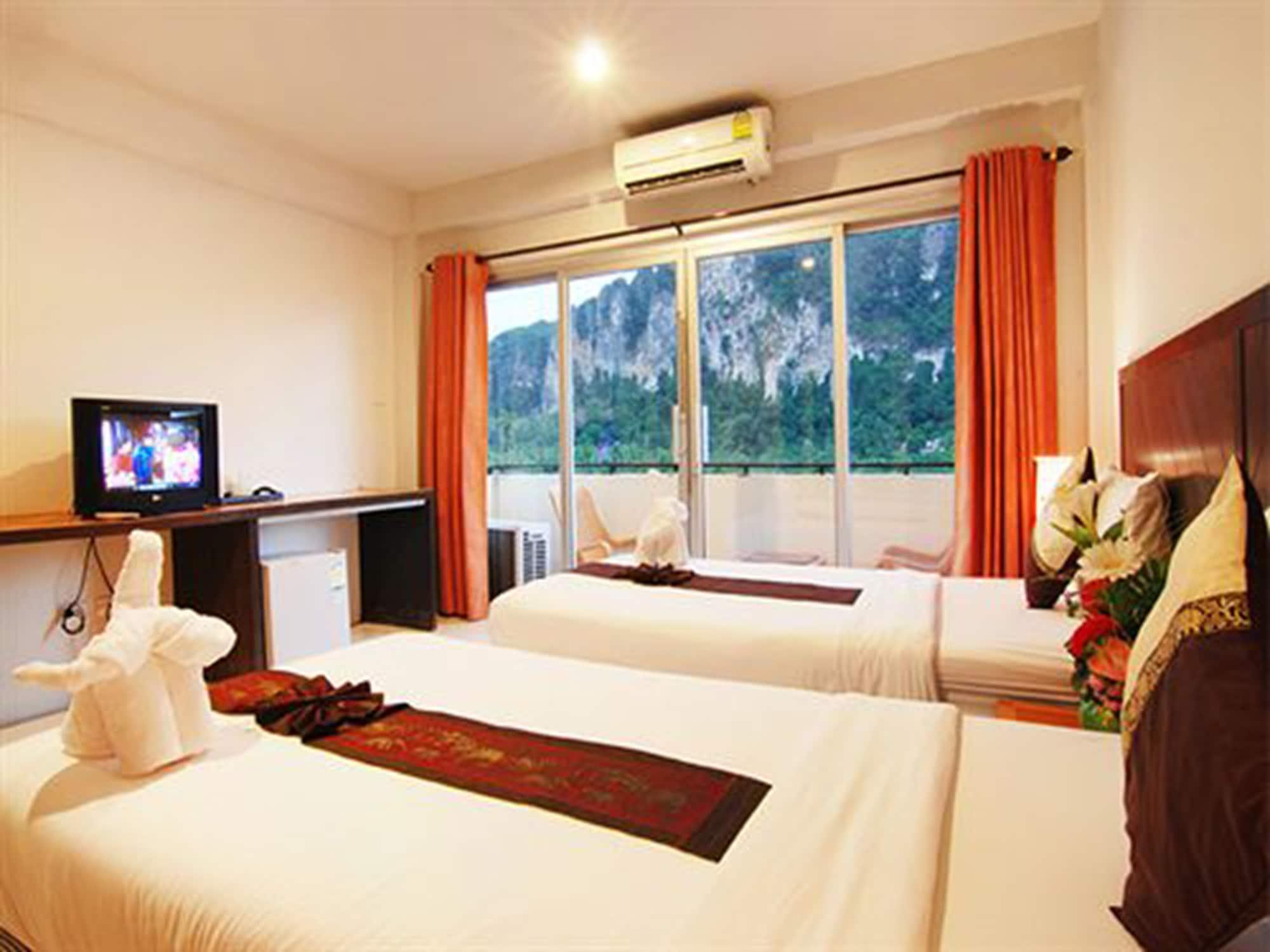 Ascot Krabi Hotel Ao Nang Екстериор снимка