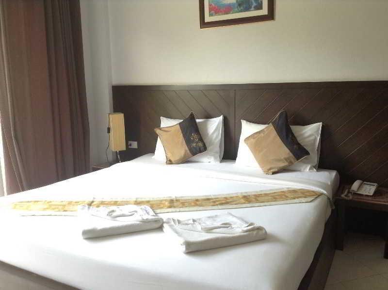 Ascot Krabi Hotel Ao Nang Екстериор снимка