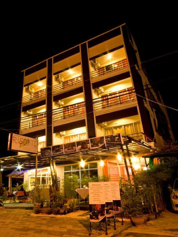 Ascot Krabi Hotel Ao Nang Екстериор снимка