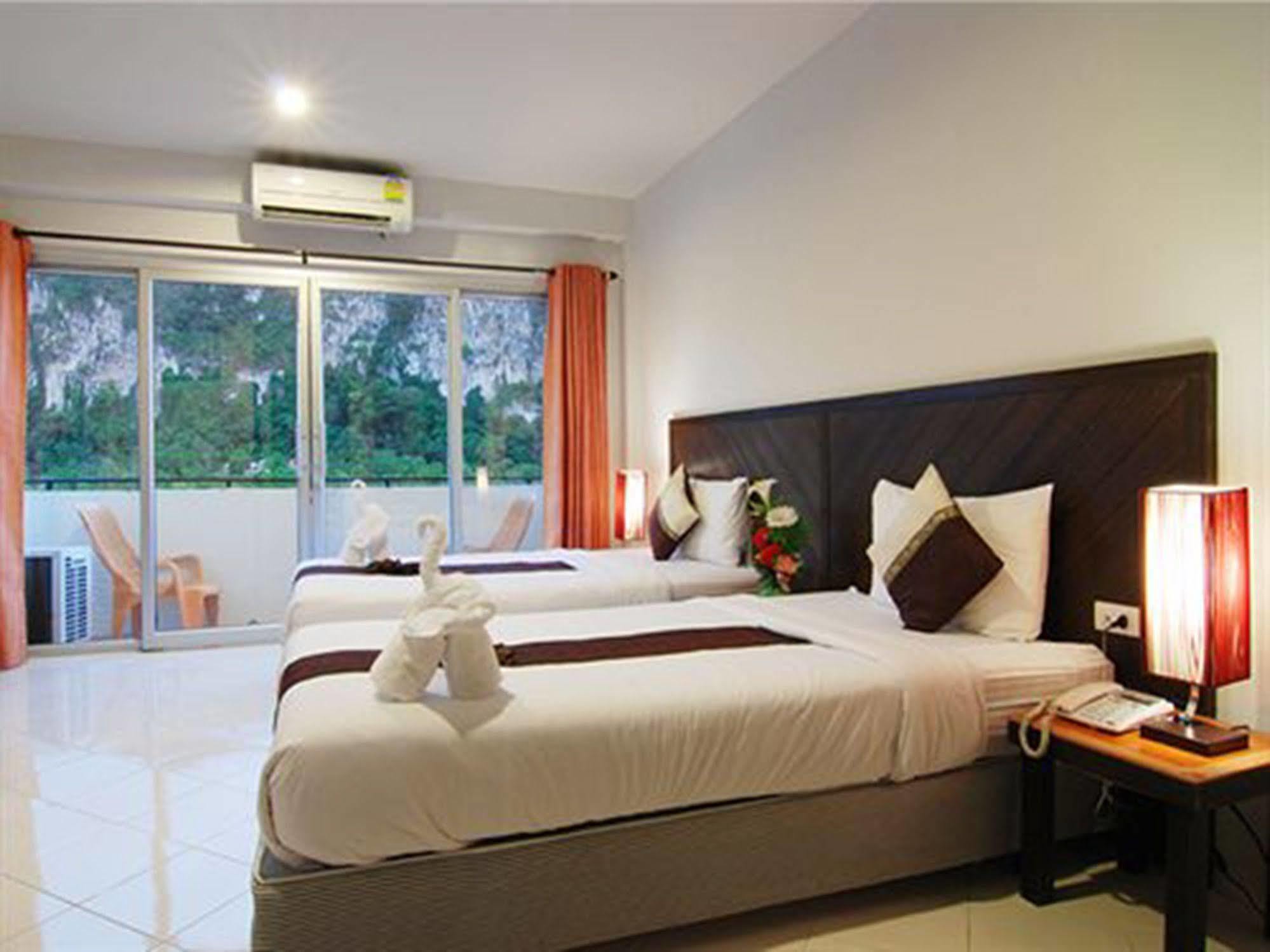 Ascot Krabi Hotel Ao Nang Екстериор снимка